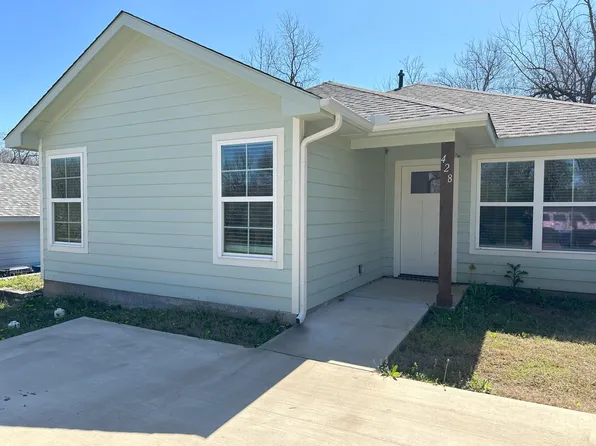 428 E Nelson St, Denison, TX 75021