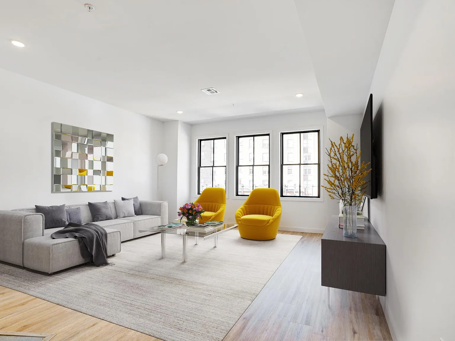 35 Mulberry St — Photo 1