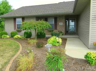 1414 Kelly Ln, Metamora, IL 61548