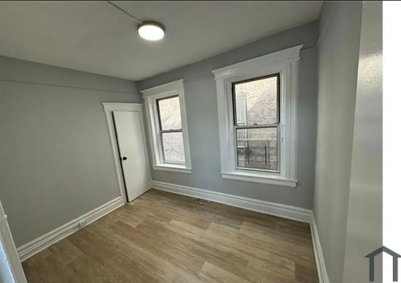 3 bed, $2,100 — Photo 2