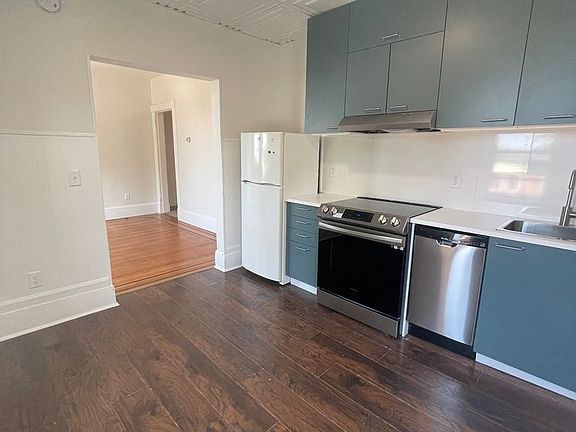 3rd image of 17 Liberty St #2