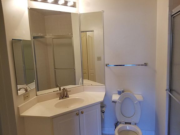 3rd image of 12913 Alton Sq Suite 318