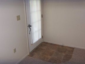 1st image of 918 W Wright St