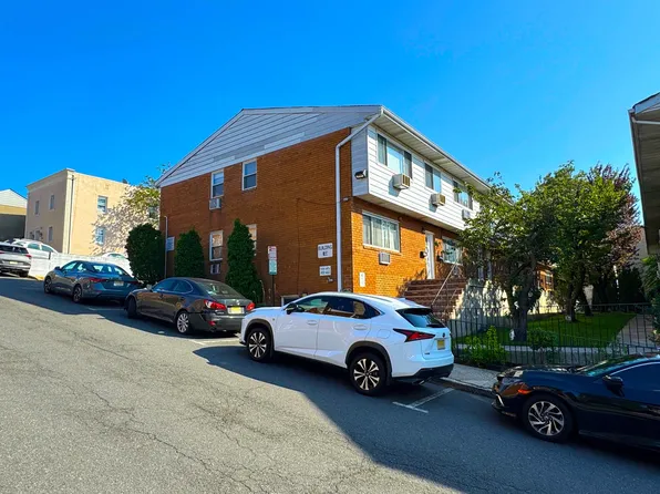 1460 68th Street image 3 of 19