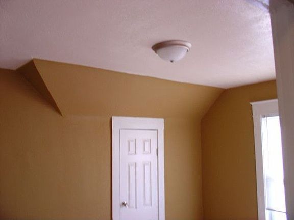 4th image of 2645 Myrtle Ave
