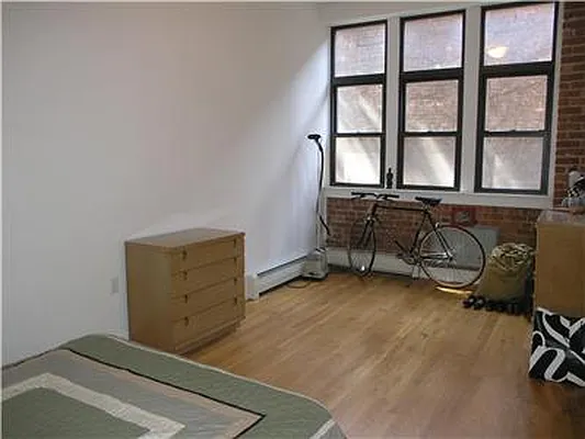 Rented by R New York | media 4