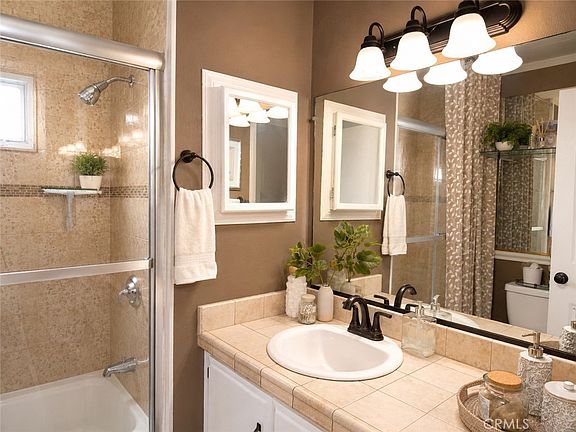 3rd image of 16444 Bolsa Chica St Space 44