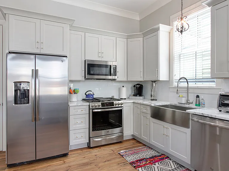 1419 Esplanade Ave — Photo 3