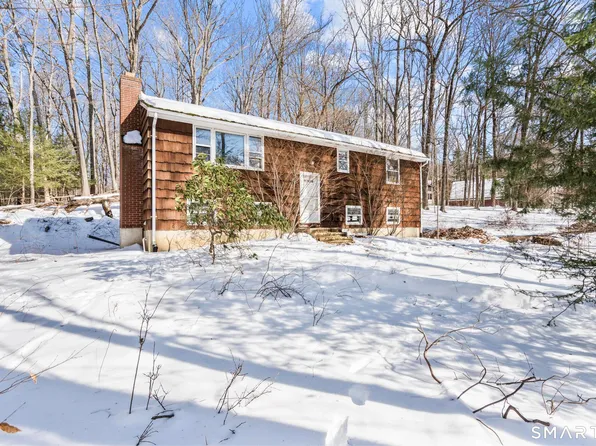 9 New Light Drive, Danbury, CT 06810