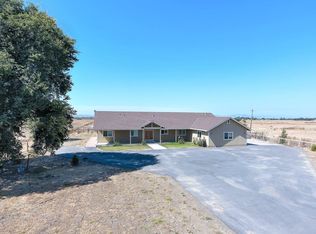 6782 Fairview Rd, Hollister, CA 95023