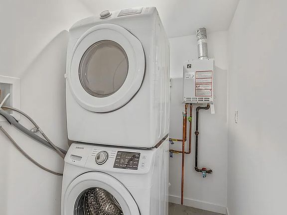 5th image of 2481 Ocean Ave #6I