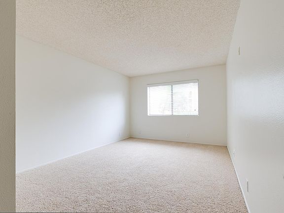 4th image of 10081 Rio San Diego Dr APT 331