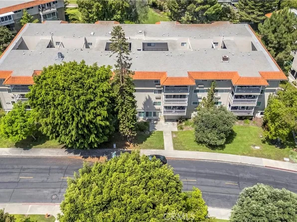 2401 Via Mariposa W Unit 2A, Laguna Woods, CA 92637