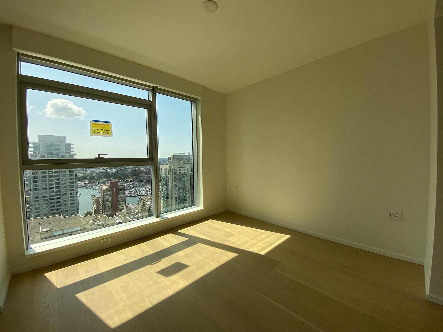 889 Pacific St — Photo 4