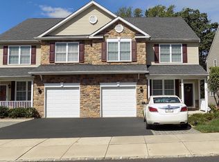 116 Black Lake Run #18, Bensalem, PA 19020