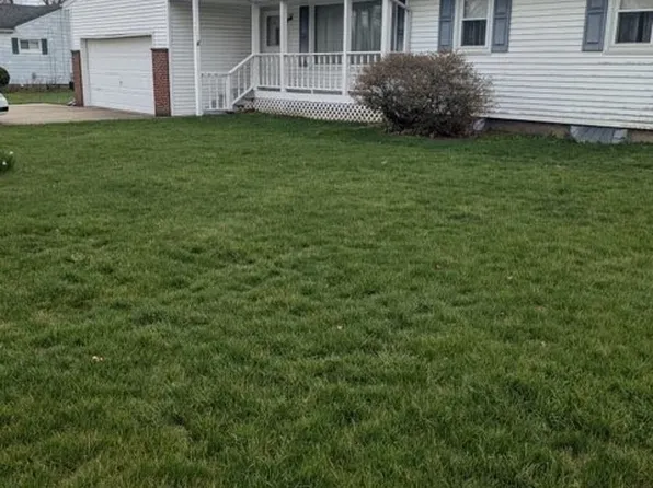 752 Leeman Dr, Akron, OH 44319