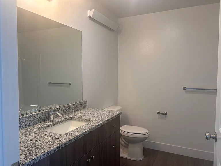 3 bed, 1.5 bath, 1125 sqft, $1,350 — Photo 10