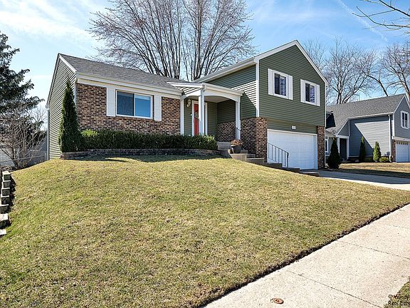 2nd image of 205 Augusta Dr