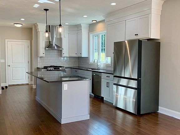3rd image of 4 Stillwater Ln Lot 2