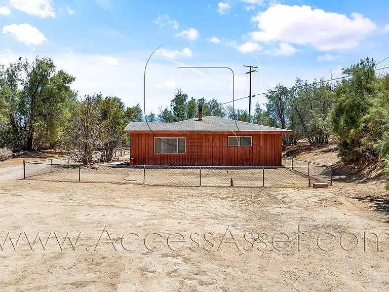 18499 Shay Rd #1 — Photo 23