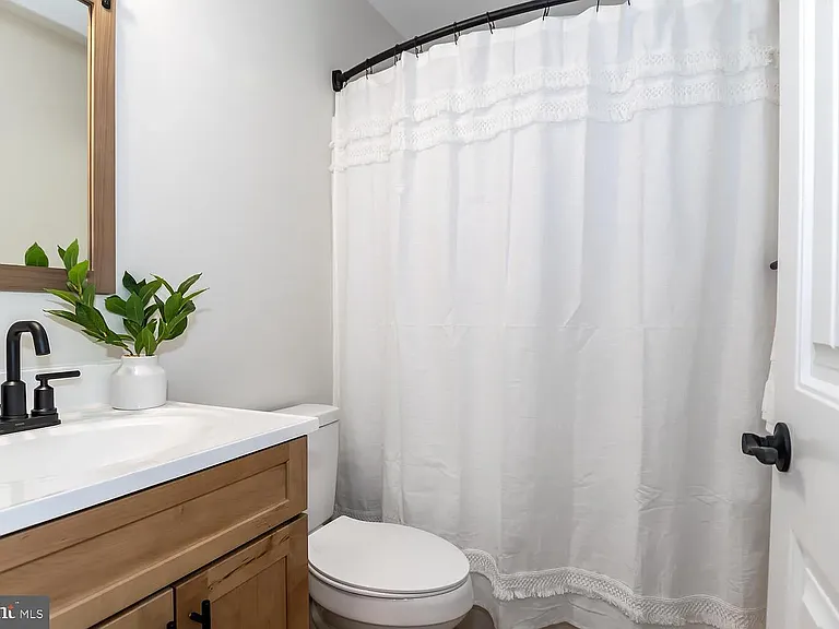 1205 Broad Leaf Ct — Photo 9
