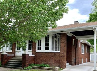 716 N 11th St, Murphysboro, IL 62966