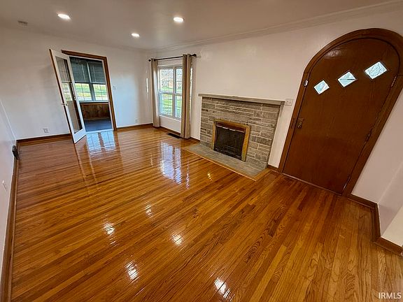 2nd image of 5710 Washington Ave