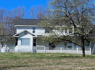 1881 Oak Grove Rd, Rocky Top, TN 37769