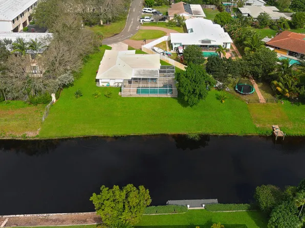 2344 SW 13th Street, Boynton Beach, FL 33426