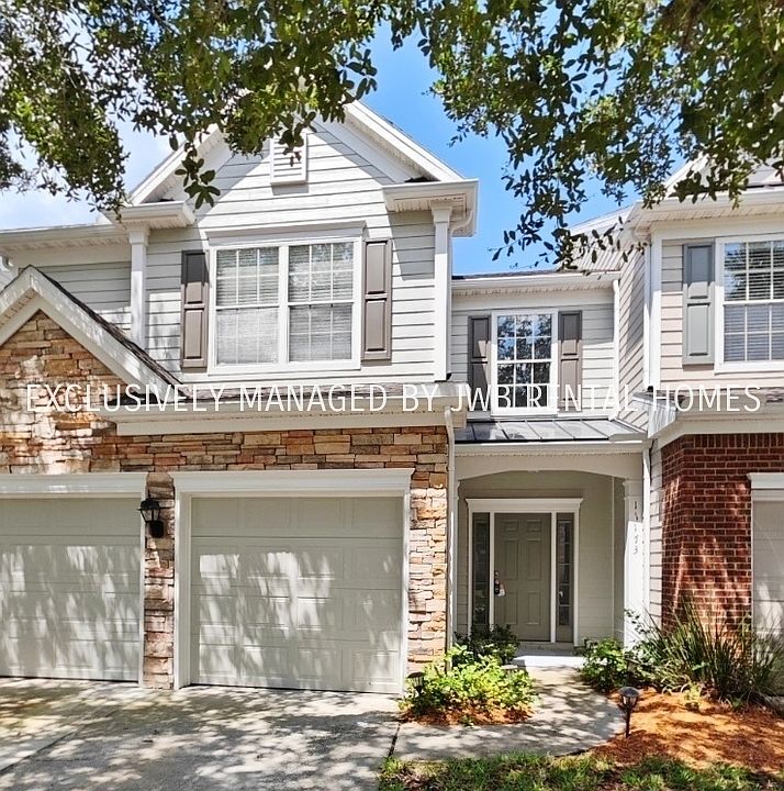 1st image of 11173 Castlemain Cir W