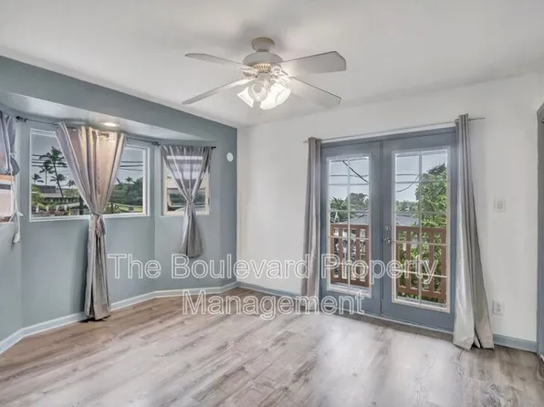 94-231 Kahuamo Pl #B, Waipahu, HI 96797