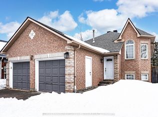 30 Hewitt Pl, Barrie, ON L4M 7B3