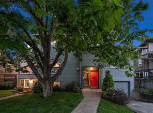 248 Richmond Ave, Victoria, BC V8S 3X8