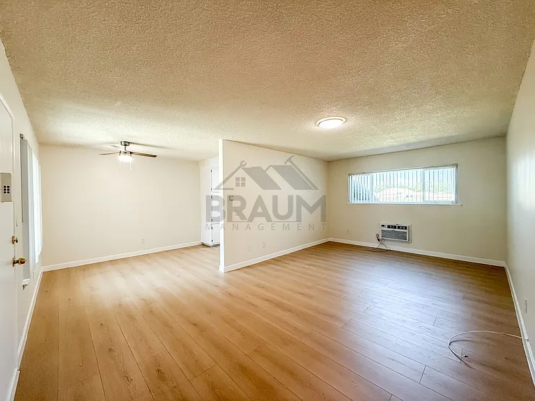 5131 Buffalo Ave — Photo 17