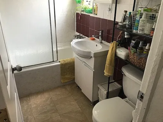 Rented by Premier Metro Realty Corp | media 4