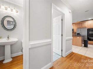 2545 Rea Rd, Charlotte, NC 28226