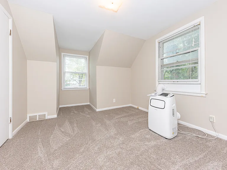 605 Snyder Ave #2 — Photo 15