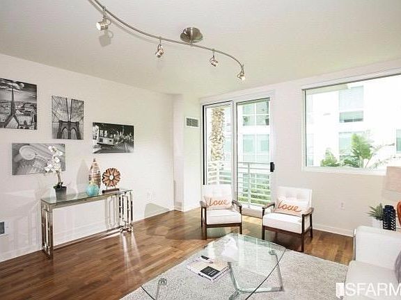 3rd image of 555 4th St Unit 534