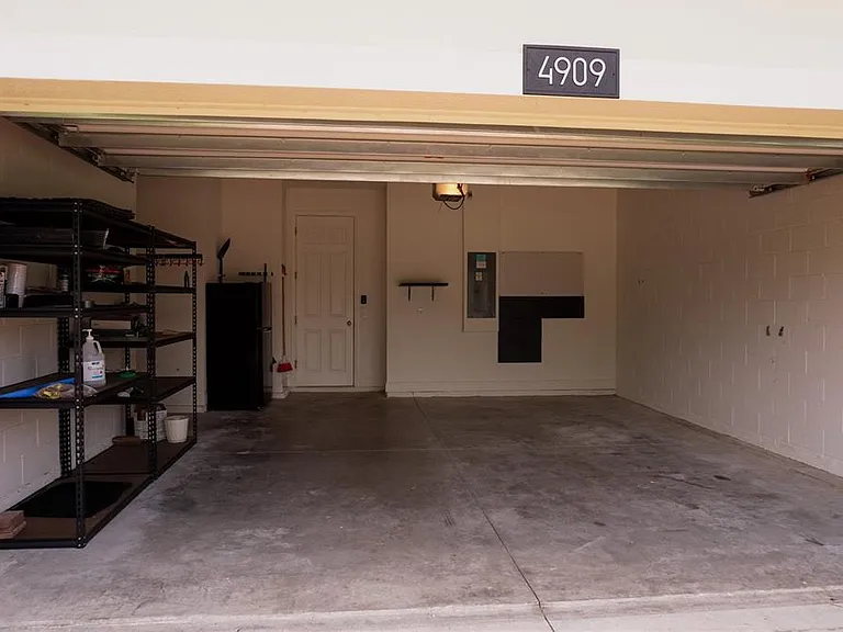 4909 Olivia Ct — Photo 29