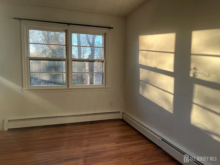 66 Netherwood Cir — Photo 8