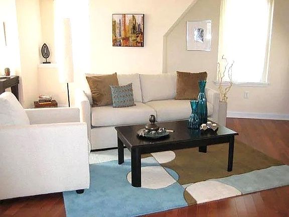 4th image of 204 Sumac St APT 3