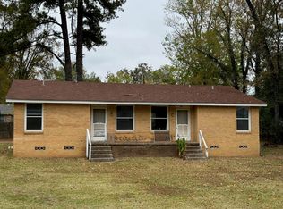 435 Larry Dr, Longview, TX 75602