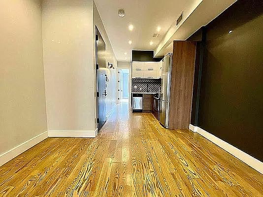 4th image of 41 Stanwix St Floor 2