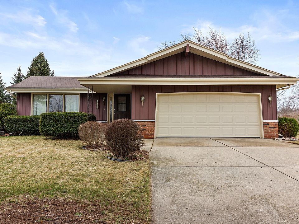 1st image of 10635 W Allwood Dr