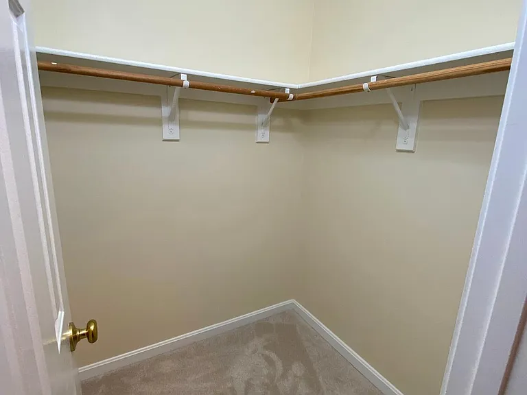 9504 S Royal Crest Ct — Photo 14