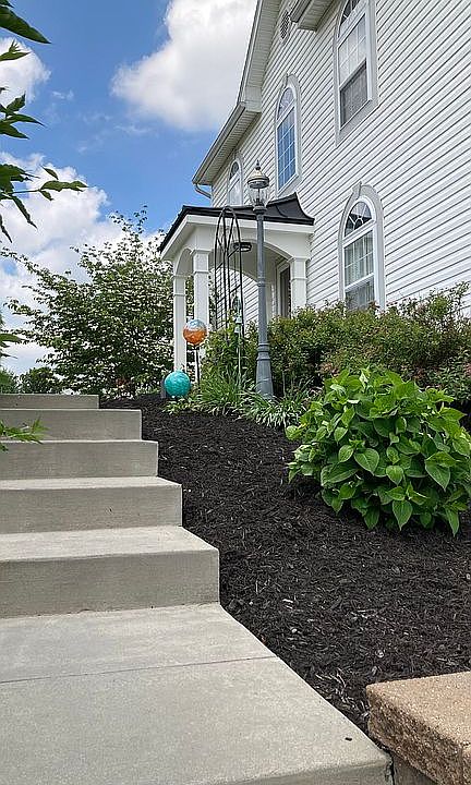 2nd image of 129 Marys St