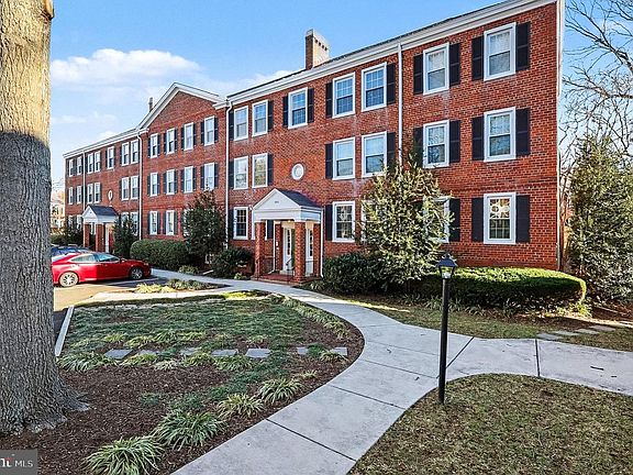 2nd image of 4810 29th St S APT B1