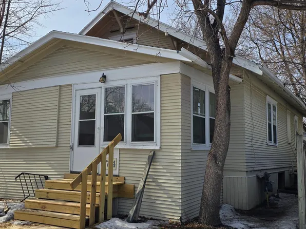 714 Oak St N, Fargo, ND 58102