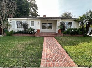 15440 Dickens St, Sherman Oaks, CA 91403