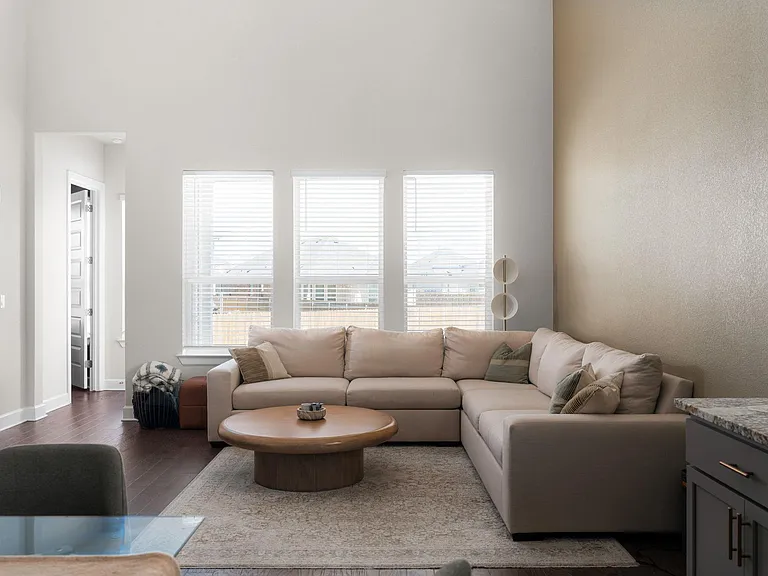 4904 Escape Rivera Dr — Photo 10